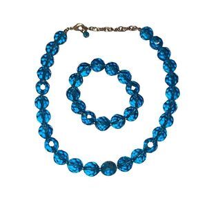 Quality Blue Glass Crystal Matching Necklace & Bracelet Jewelry Set